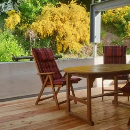 Moderne Wohnung mit Studio in Bauernhausscheune am See Biersdorf Exterior foto