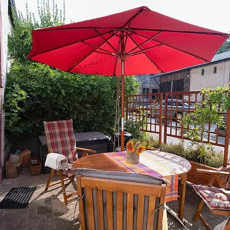 Moderne Wohnung mit Studio in Bauernhausscheune am See Biersdorf Exterior foto