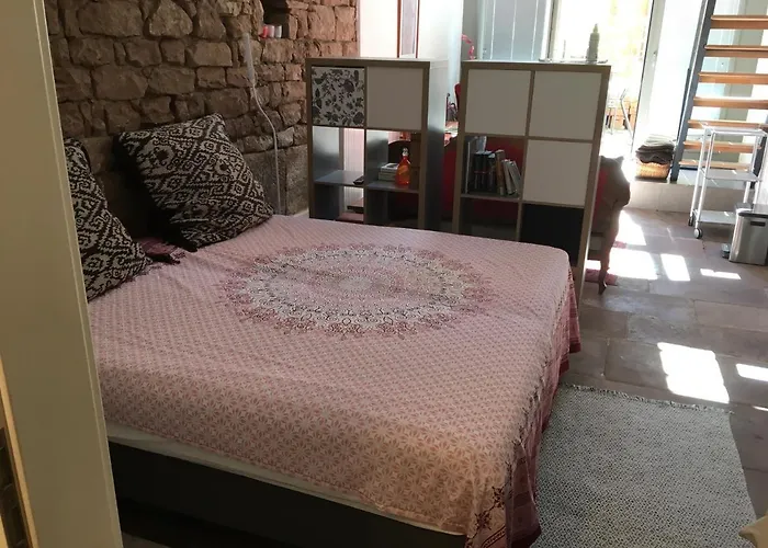Moderne Wohnung mit Studio in Bauernhausscheune am See